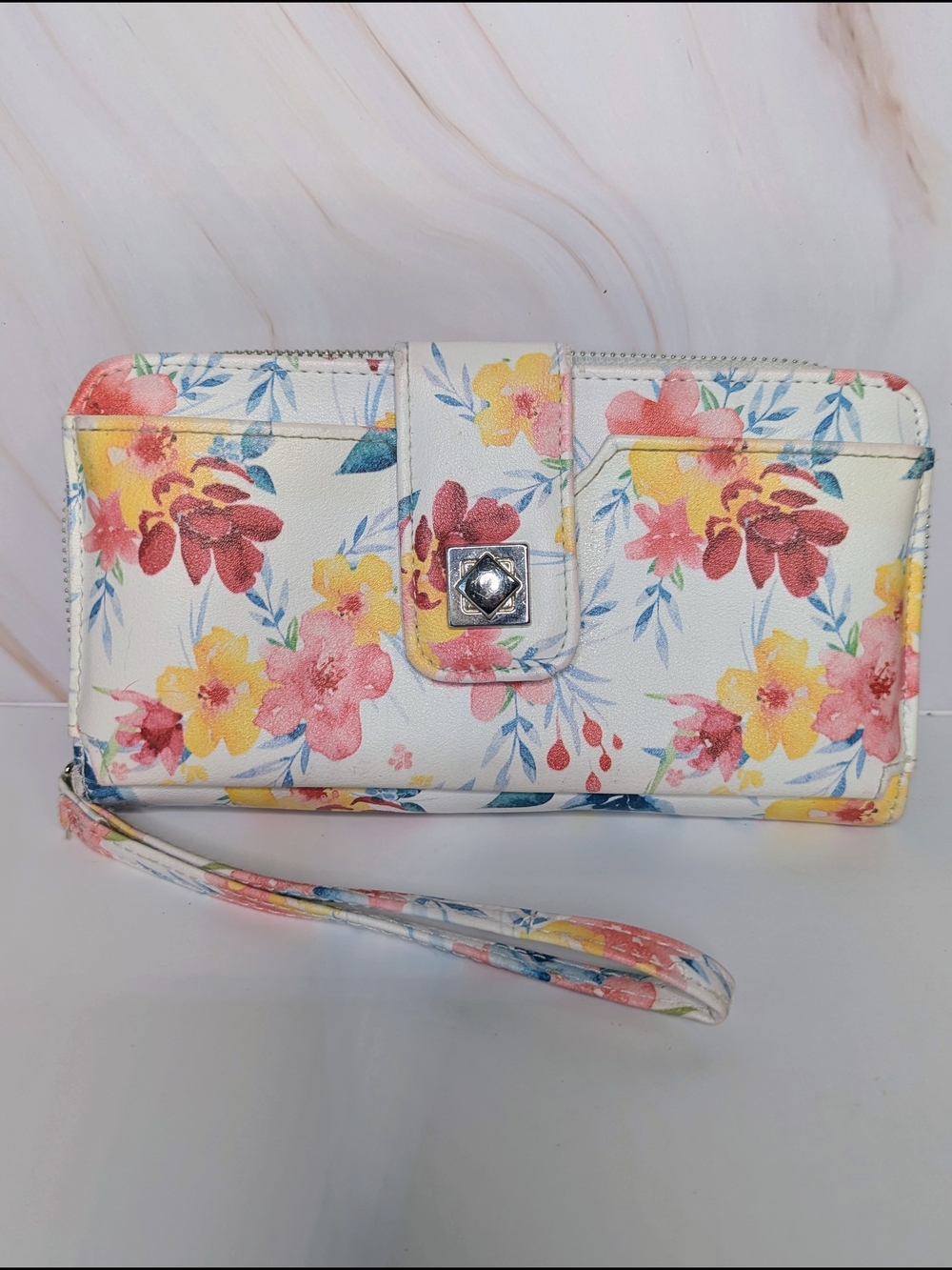 Floral Wristlet Multi Pocket Zip & Snap Wallet in White, Yellow & Pink